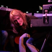 Emily Haines - List pictures