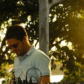 Gui Boratto - List pictures