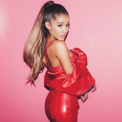 Ariana Grande - List pictures