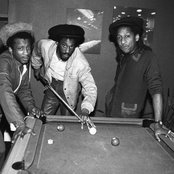 Aswad - List pictures