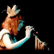 Karen Elson - List pictures