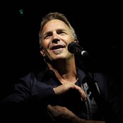 Kevin Costner & Modern West - List pictures