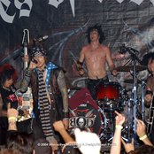 Brides Of Destruction - List pictures