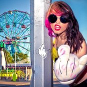 Maxine Ashley - List pictures