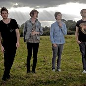 Fenech-soler - List pictures