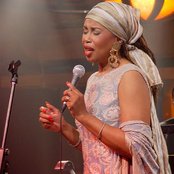 Jeri Brown - List pictures