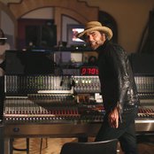 Daniel Lanois - List pictures