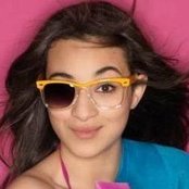 Camelia Jordana - List pictures