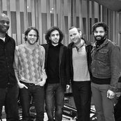 Oren Lavie - List pictures