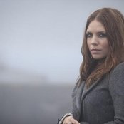 Holly Brook - List pictures