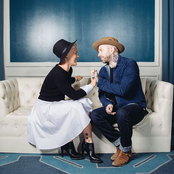 You+me - List pictures