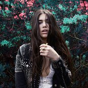 Dua Lipa - List pictures