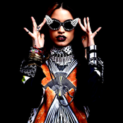 Maxine Ashley - List pictures