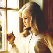 Barbara Mandrell - List pictures