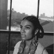 Amel Larrieux - List pictures