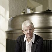 Nick Lowe - List pictures