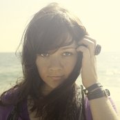 Stacy Clark - List pictures