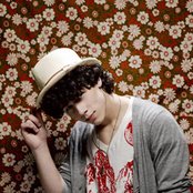 Nicholas Jonas - List pictures