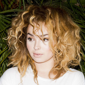 Ella Eyre - List pictures