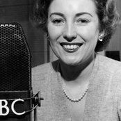 Vera Lynn - List pictures