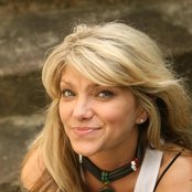 Paula Nelson - List pictures