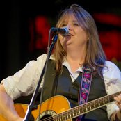 Cait Brennan - List pictures