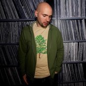 Mick Boogie - List pictures