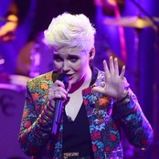 Elaiza - List pictures