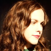 Amy Lavere - List pictures