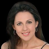 Tania Kernaghan - List pictures