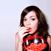Uffie - List pictures