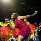 Sharon Jones And The Dap-kings - List pictures