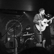 Admiral Fallow - List pictures