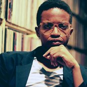 Dyme-a-duzin - List pictures