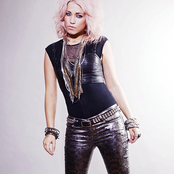 Amelia Lily - List pictures
