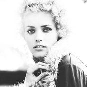 Megan Joy - List pictures