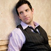 Chris Mann - List pictures