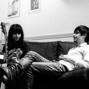 Lilly Wood - List pictures