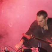 Oren Ambarchi - List pictures