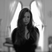 Lily Kershaw - List pictures