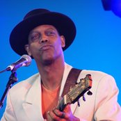 Eric Bibb - List pictures