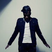 Bizzy Crook - List pictures