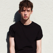 Troye Sivan - List pictures