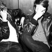 Yolanda Be Cool & Dcup - List pictures