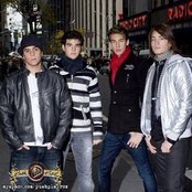 Push Play - List pictures