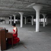 Charlene Kaye - List pictures