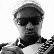 Raul Midon - List pictures