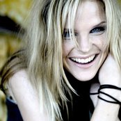 Ana Johnsson - List pictures
