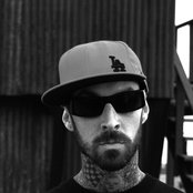 Travis Barker - List pictures