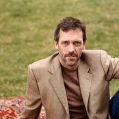 Hugh Laurie - List pictures
